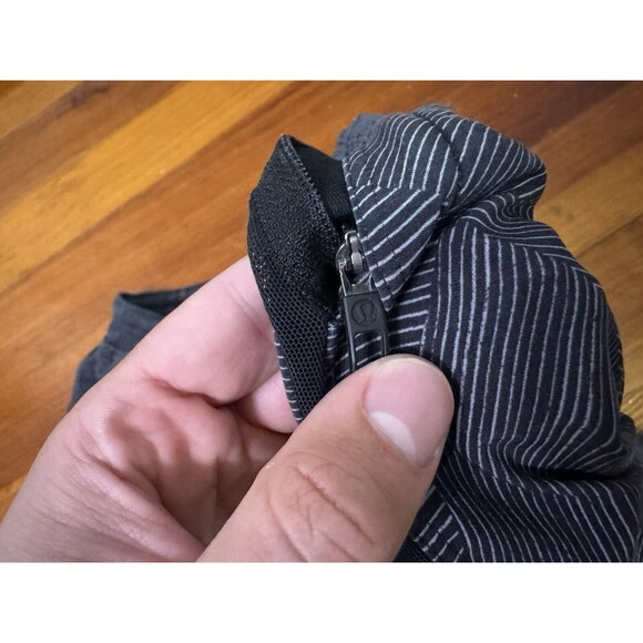 Lululemon Pace Breaker Shorts Men's Lined 9" Etch Light Cast Black Small M7907S - Picture 4 of 5